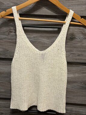 Moon & Madison Crochet Knit Tank Top – Medium – NWOT